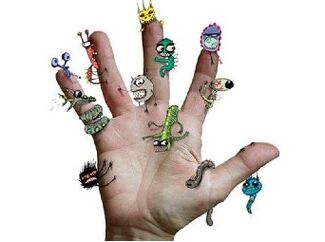 Dirty hands - a source of infection with parasites